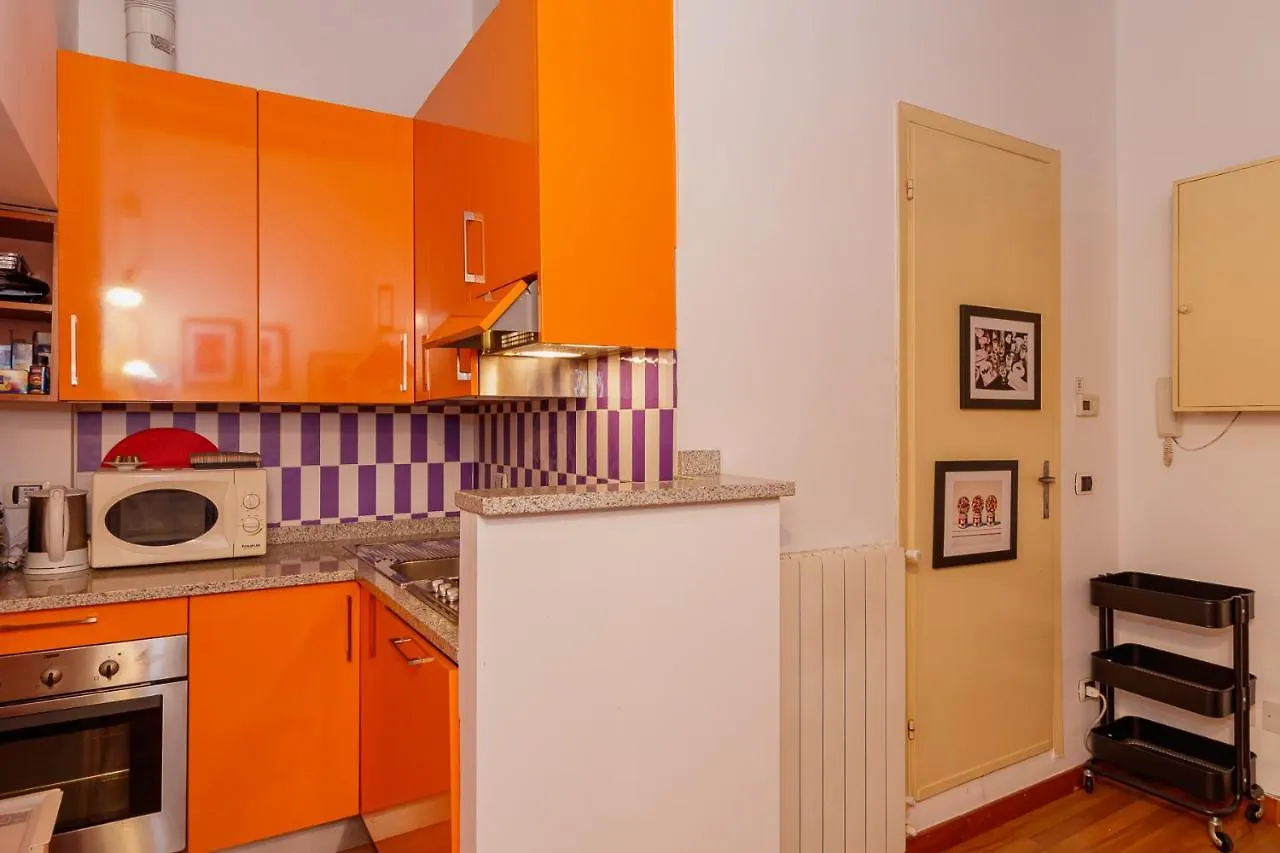 Renovated studio close to Duomo - Crocetta Appartamento Milano
